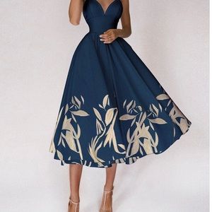 New, never been worn dress.